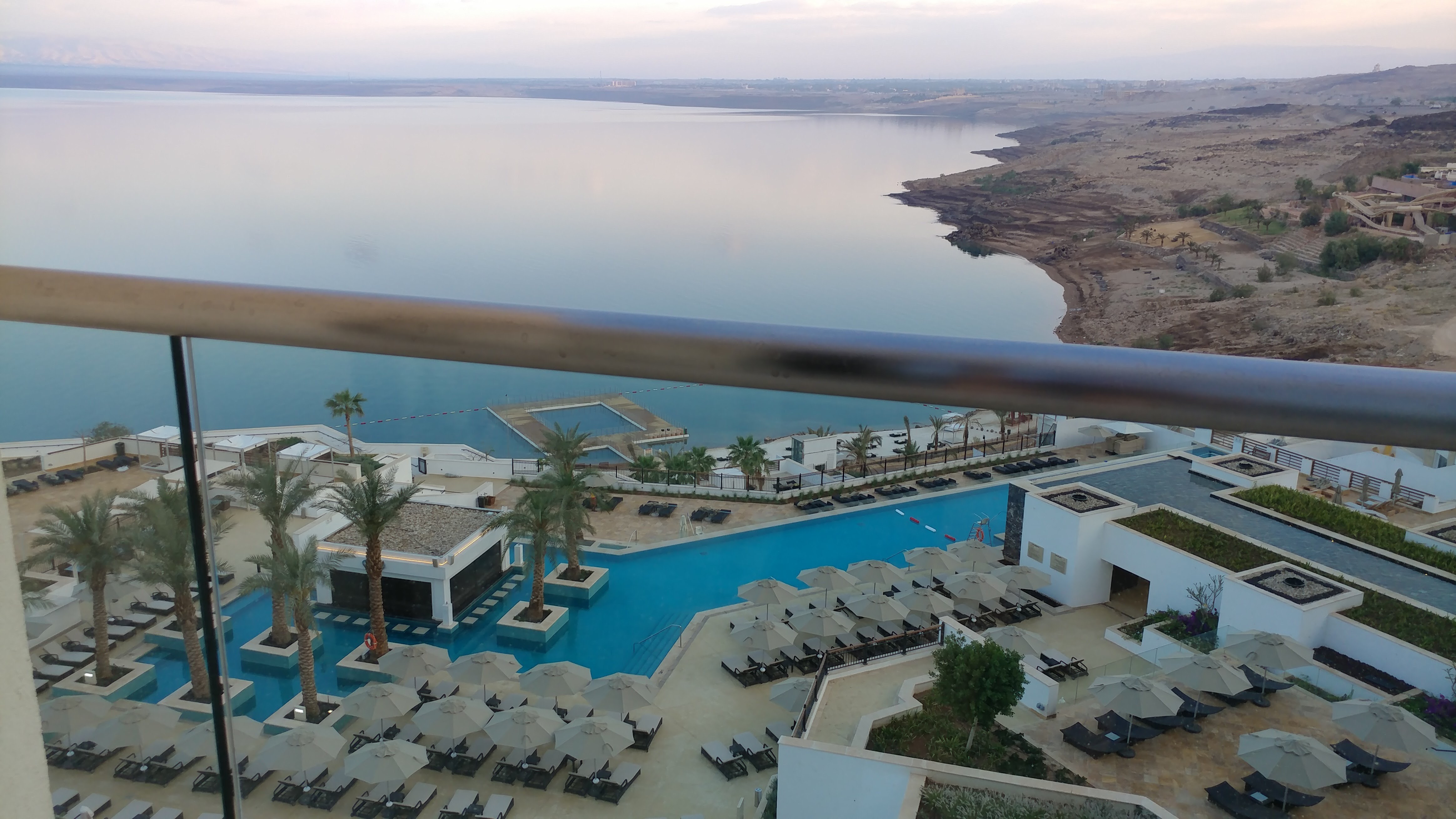 8F9CA17A-1DD1-4AC2-A89C-A61F2F2719B8