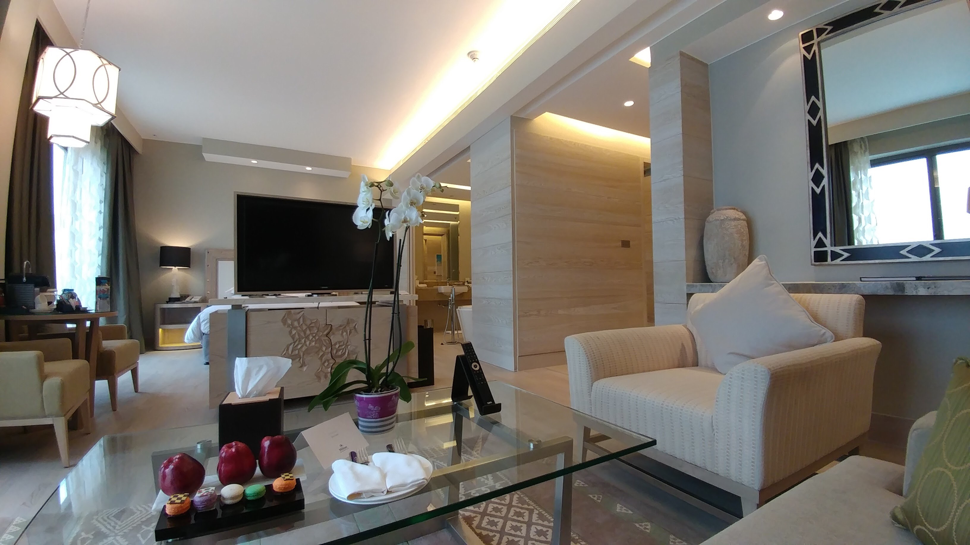 FFCBE5C3-C552-44AF-82D2-7834B6A0EE98