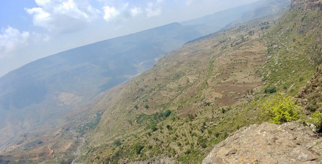 FA6DA852-3FF6-461B-95D7-00BB33028931