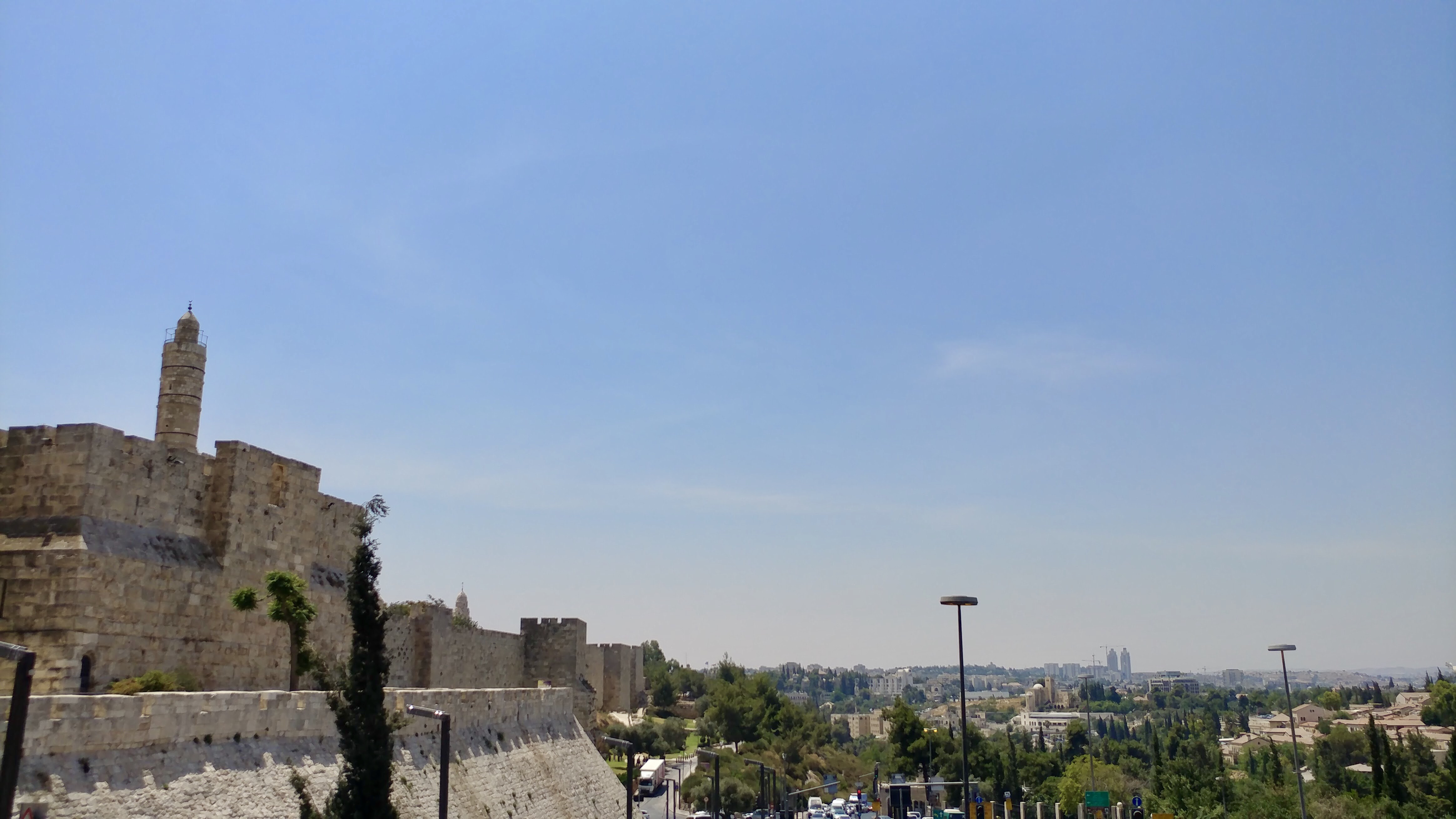 F603FBC7-68D9-462C-A6C4-E4A16D8A0FC2