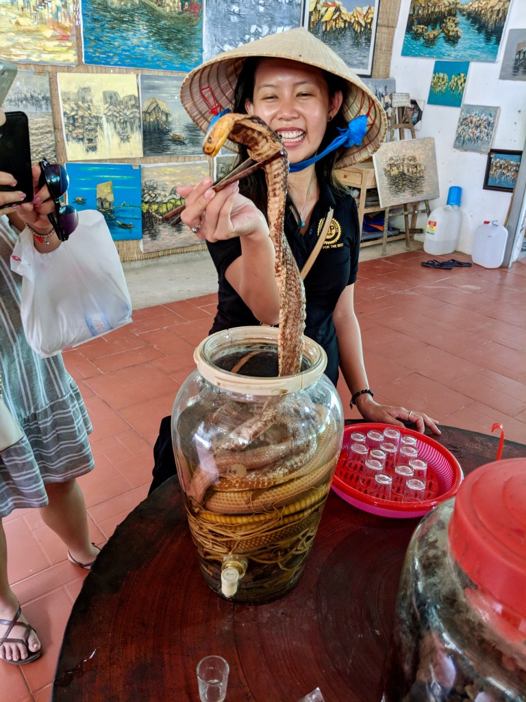 Maker:0x4c,Date:2017-10-12,Ver:4,Lens:Kan03,Act:Lar01,E-Y